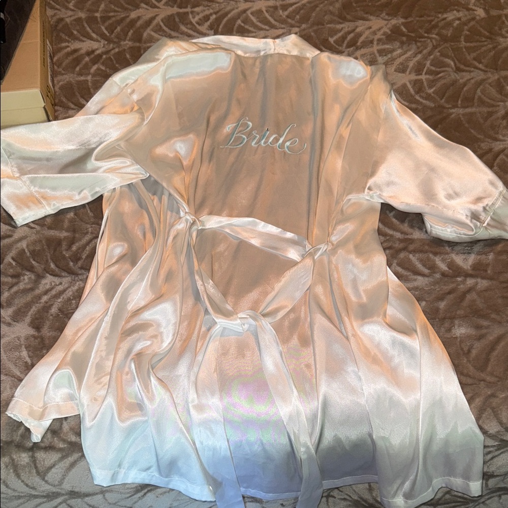 Elegant White Bridal Robe